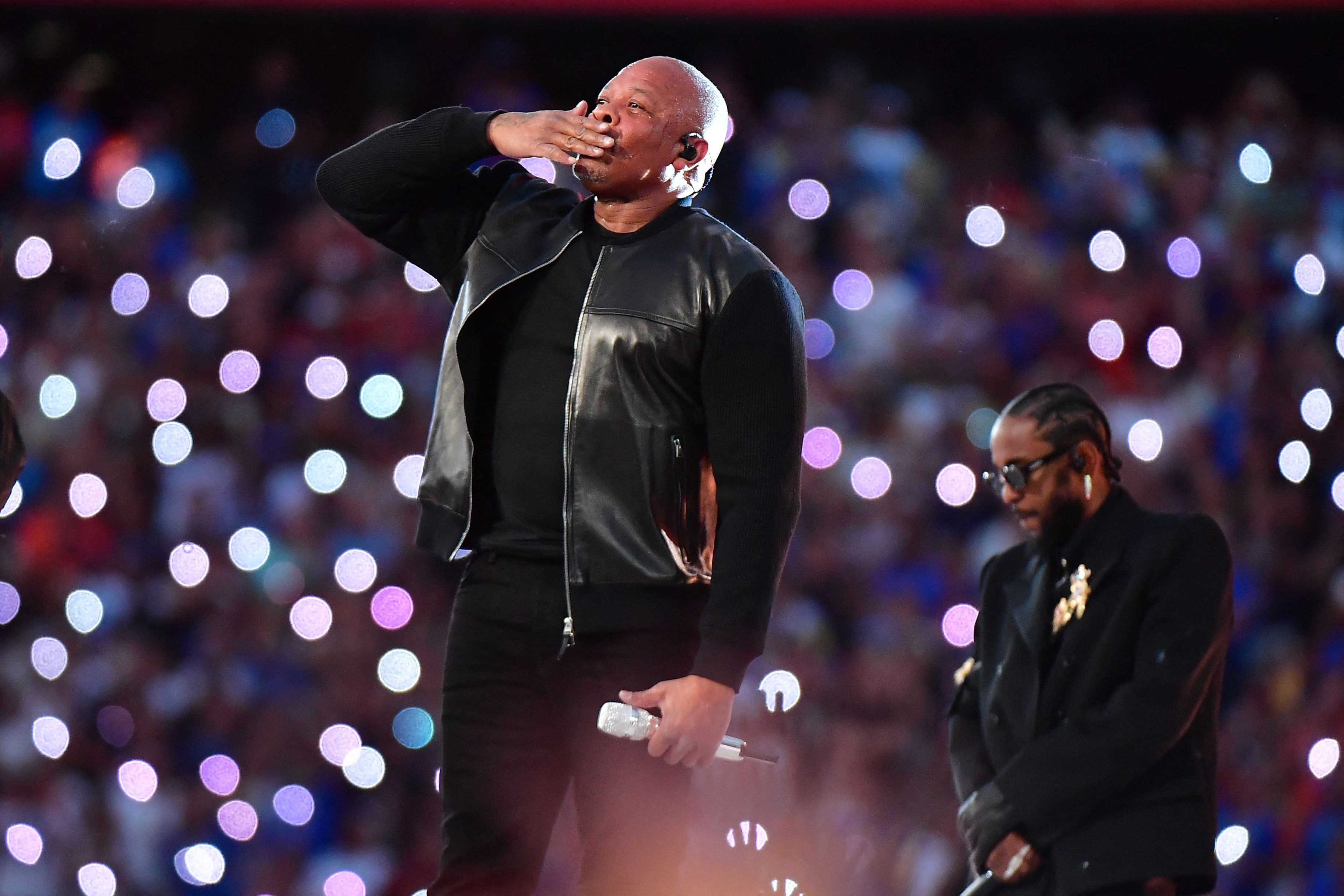 Dr. Dre (L) and Kendrick Lamar perform