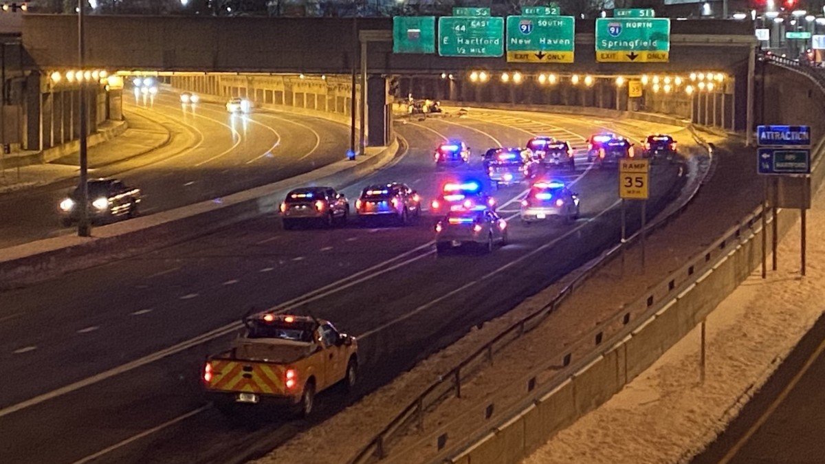 State Police ID 4 People Killed in Wrong-Way Crash on I-84 in Hartford ...