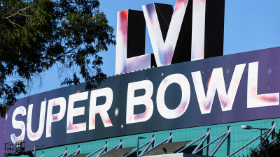 Super Bowl LVI: Lifetime Super Bowl Attendee and a Lucky Marathon Runner! –  NBC Boston