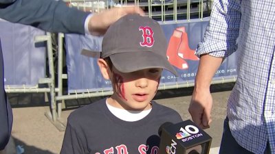 Red Sox fans return to Fenway Park for 2022 home opener