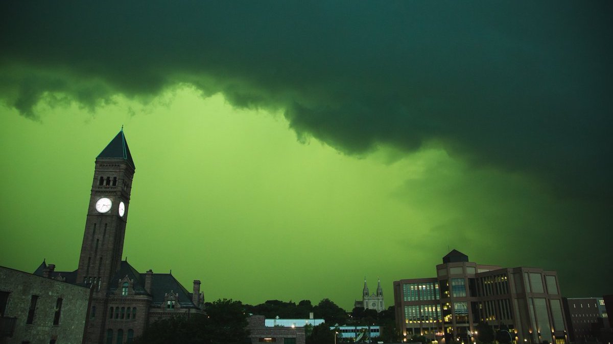 See the Sky Turn Green in South Dakota During Derecho Storm NBC Boston