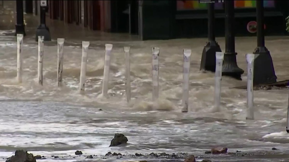 Water Main Break Floods Chinatown Streets – NBC Boston