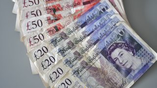Bank of England Issues Deadline To Use Remaining Paper £20 and £50 Banknotes
