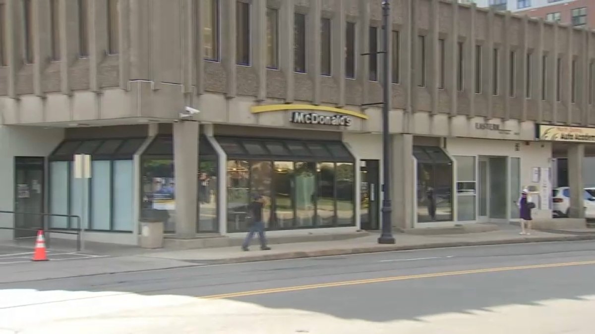 Person Stabbed at Quincy McDonald’s, Suspect Arrested NBC Boston