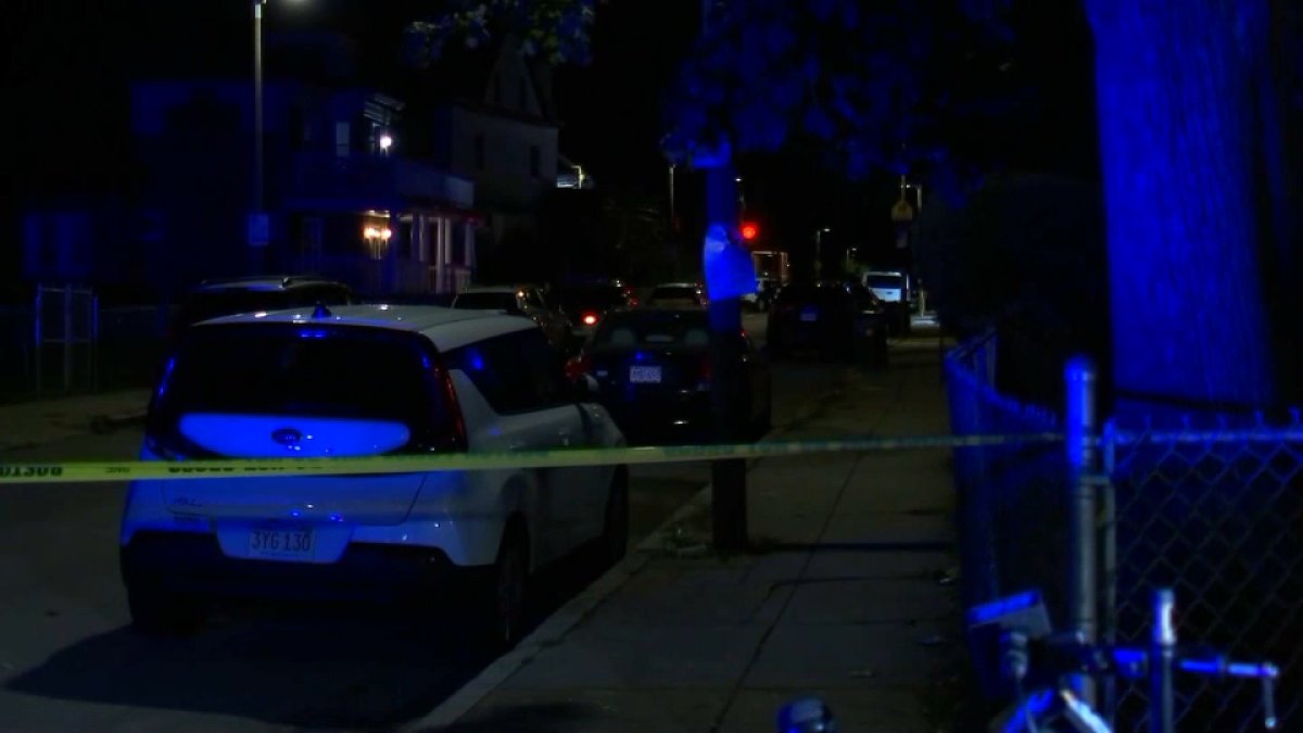 Boston Police Officer Shot at in Roxbury – NBC Boston