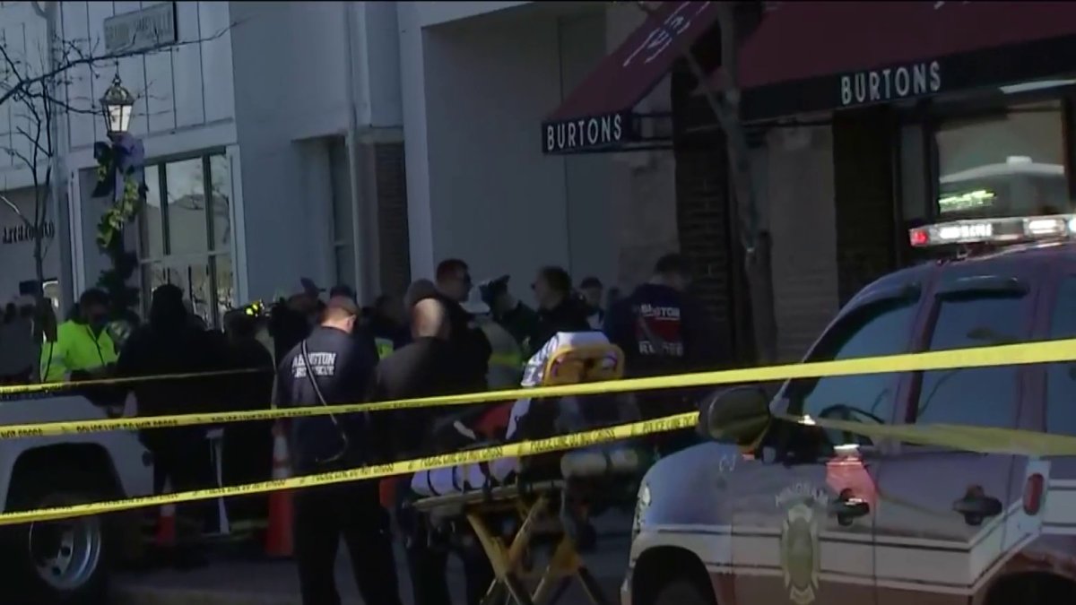 VIDEO: Massive Rescue Response After Car Crashes Into Apple Store – NBC ...