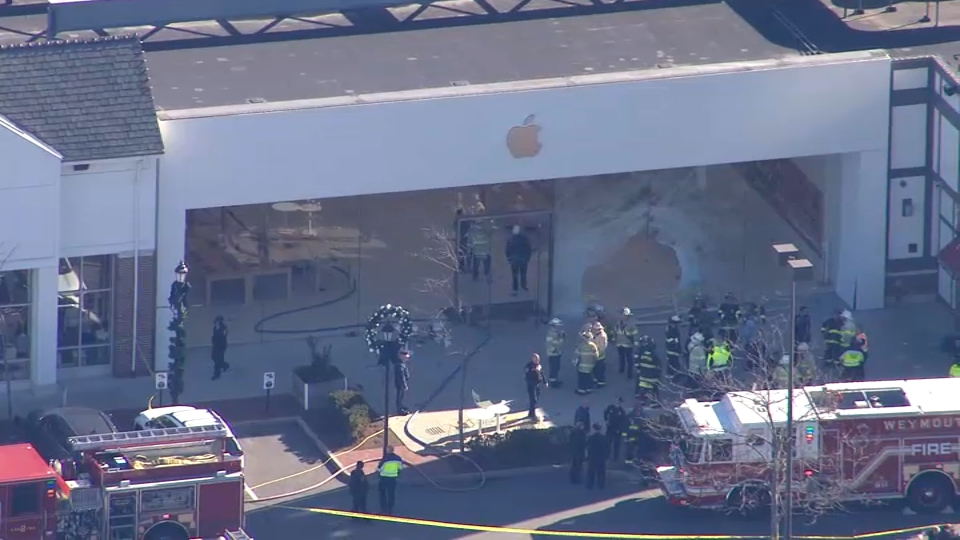 Hingham Apple Crash: Photos Show SUV Into MA Store – NBC Boston