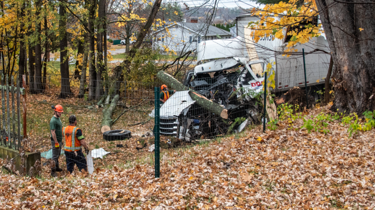 Manchester NH TractorTrailer Crash Leaves 1 Dead NBC Boston