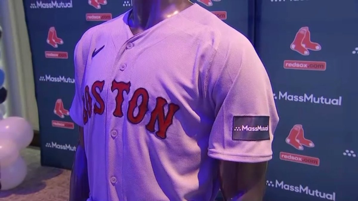 Red Sox reportedly sign jersey patch deal with MassMutual