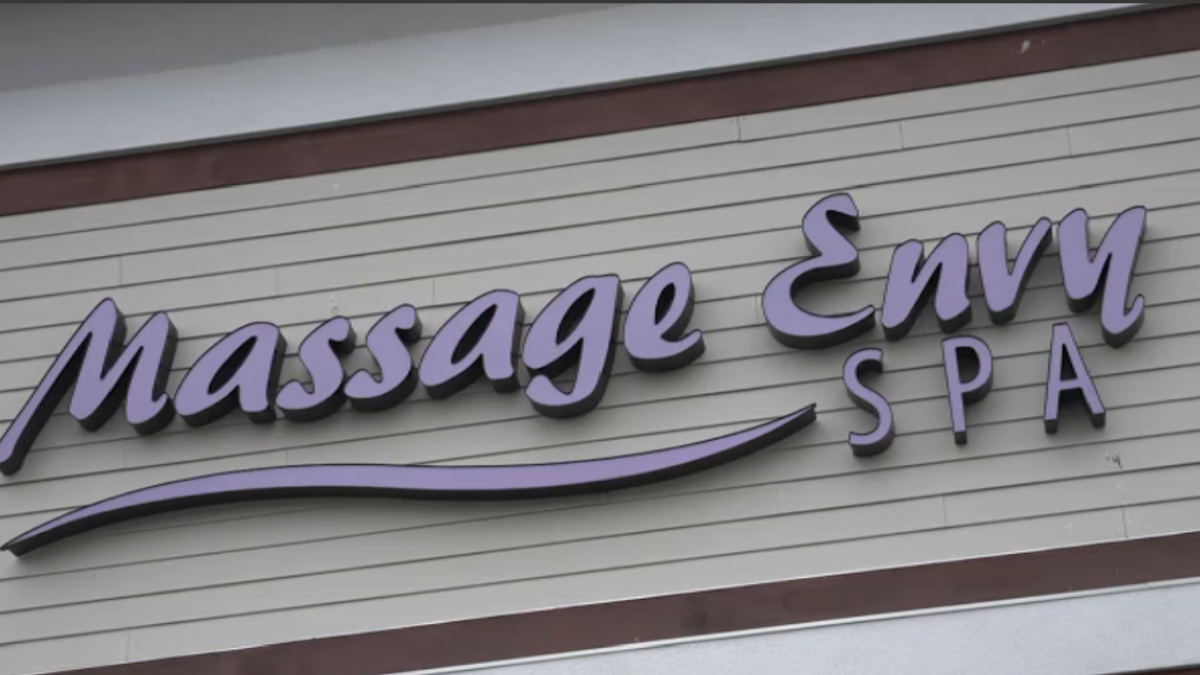 Massage Envy Therapist Gilberto DaSilva Charged With Rape – NBC Boston