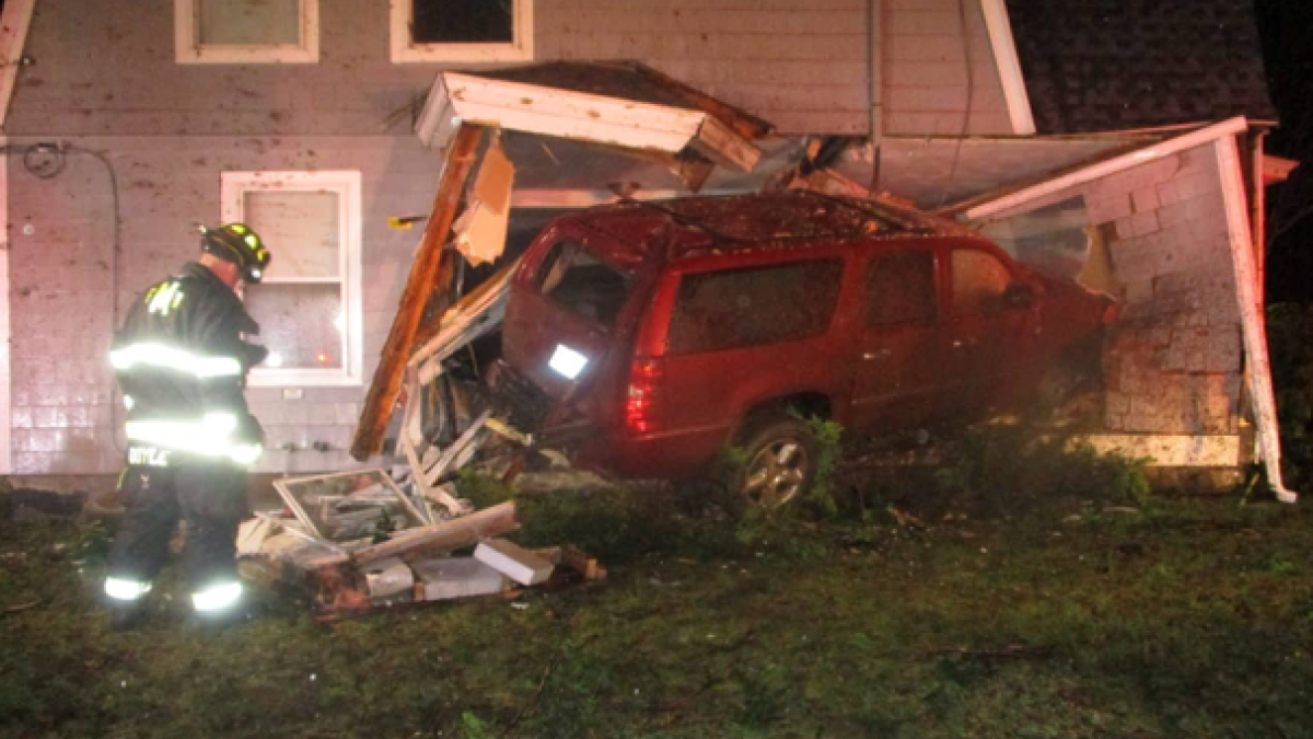 Alleged Drunk Driver Crashes Into House in Stow – NBC Boston