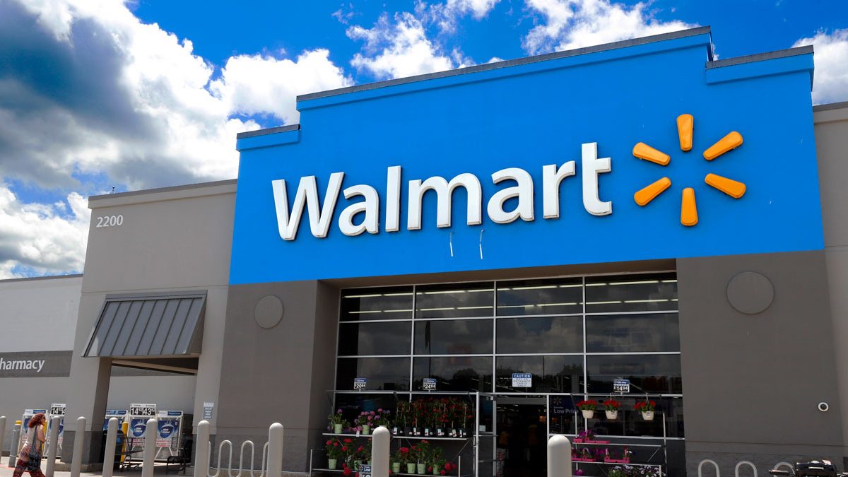 Man arrested for exposing himself to customers, staff at Walmart in Chelmsford