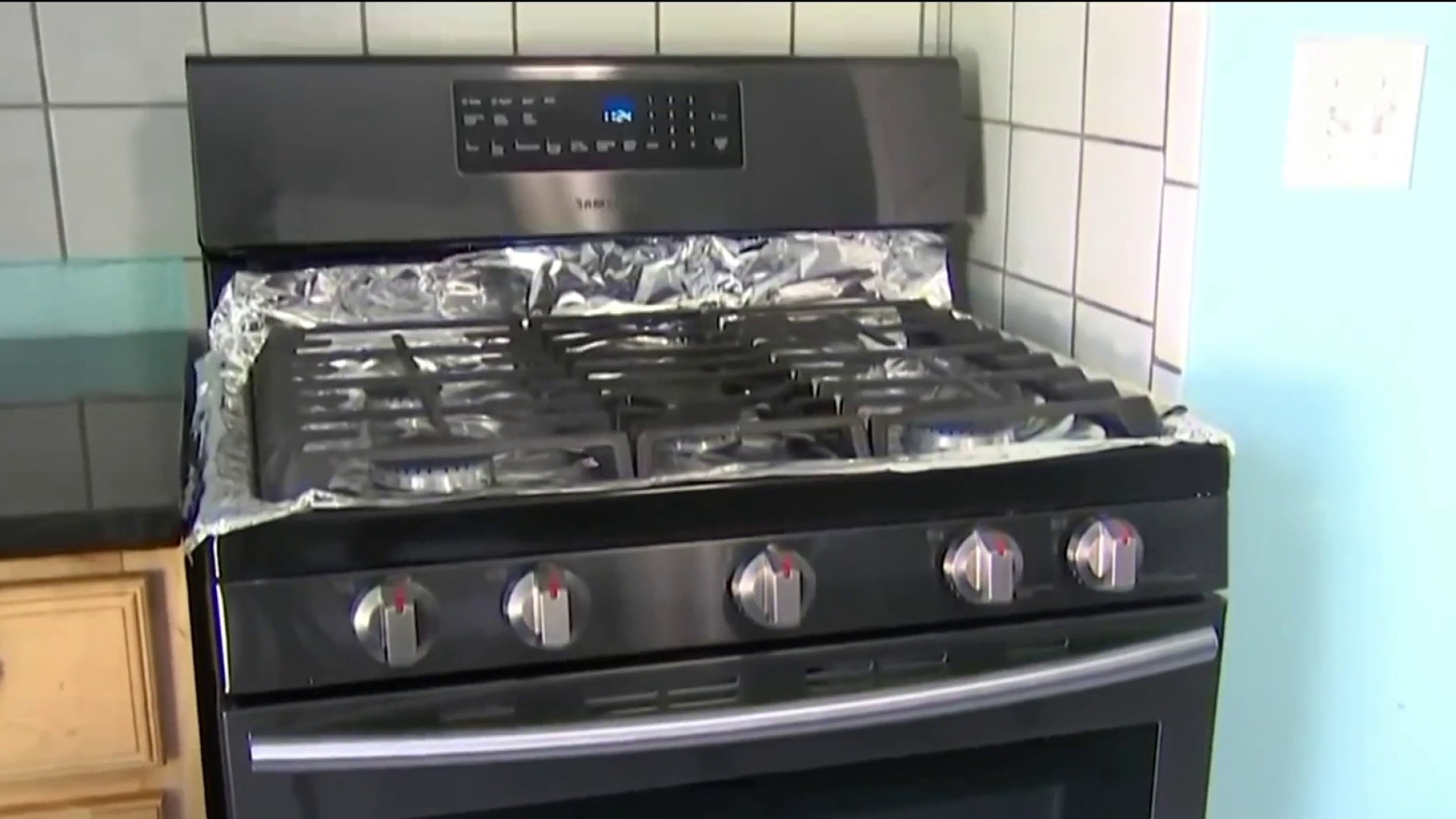 Gas vs. electric stove debate simmers on, but local chefs prefer cooking  with gas 