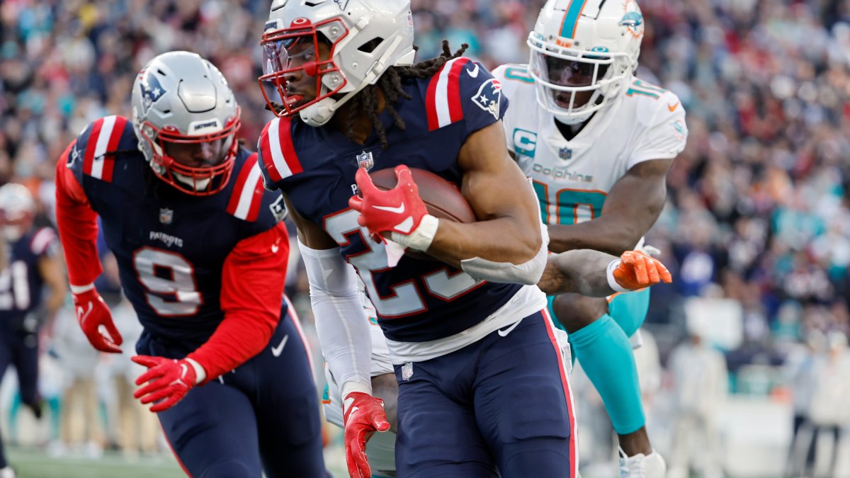 Patriots CB Marcus Jones tight-lipped about offensive role, but 'way ahead'  on defense