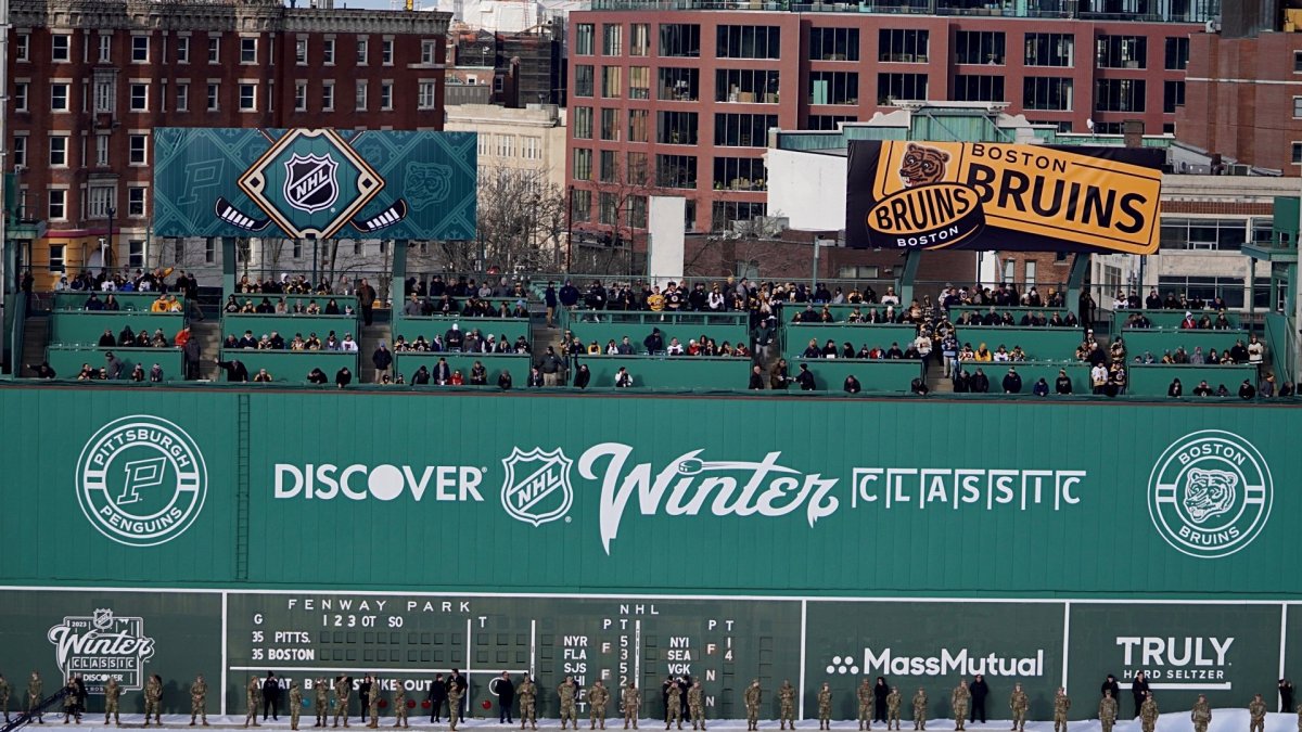 Boston Bruins Show Up For Classic As Throwback Sox