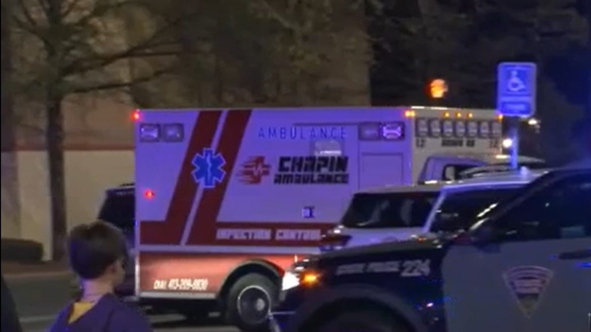 Holyoke MA Mall Shooting Gunman, Victim IDed NBC Boston