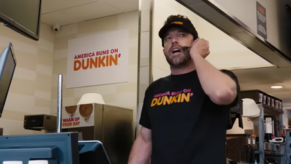 Ben Affleck Jlo Dunkin Super Bowl Commercial Nbc Boston 