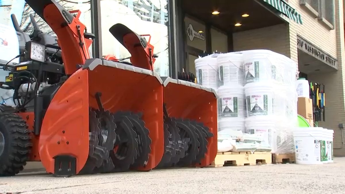 Green’s Hardware in Wellesley Busy Ahead of Winter Storm NBC Boston