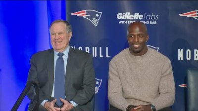 Patriots Hold Retirement Ceremony for Devin McCourty