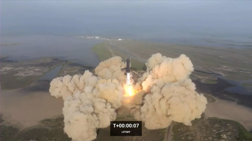 SpaceX Launches its Biggest Rocket, Starship