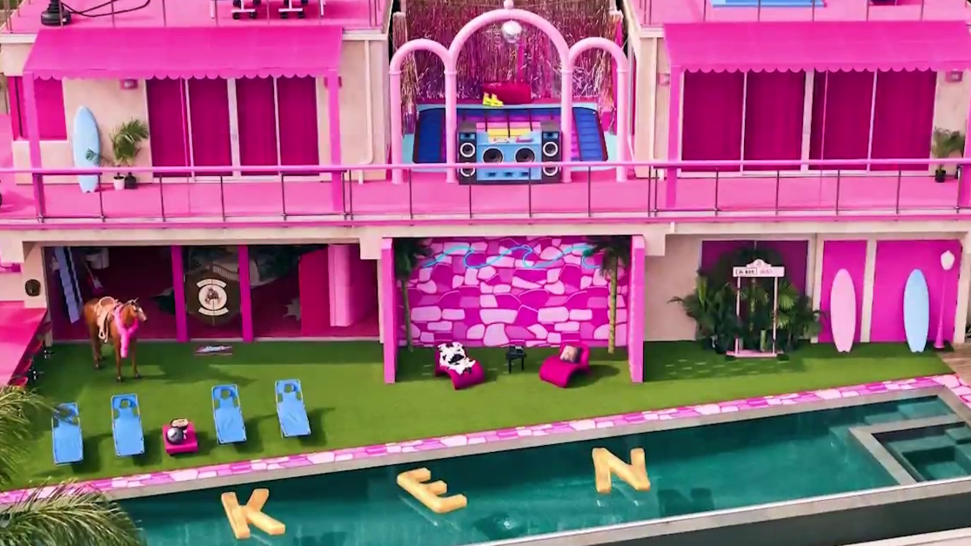 Barbie's Dreamhouse available to rent on Airbnb in Malibu - CBS Los Angeles