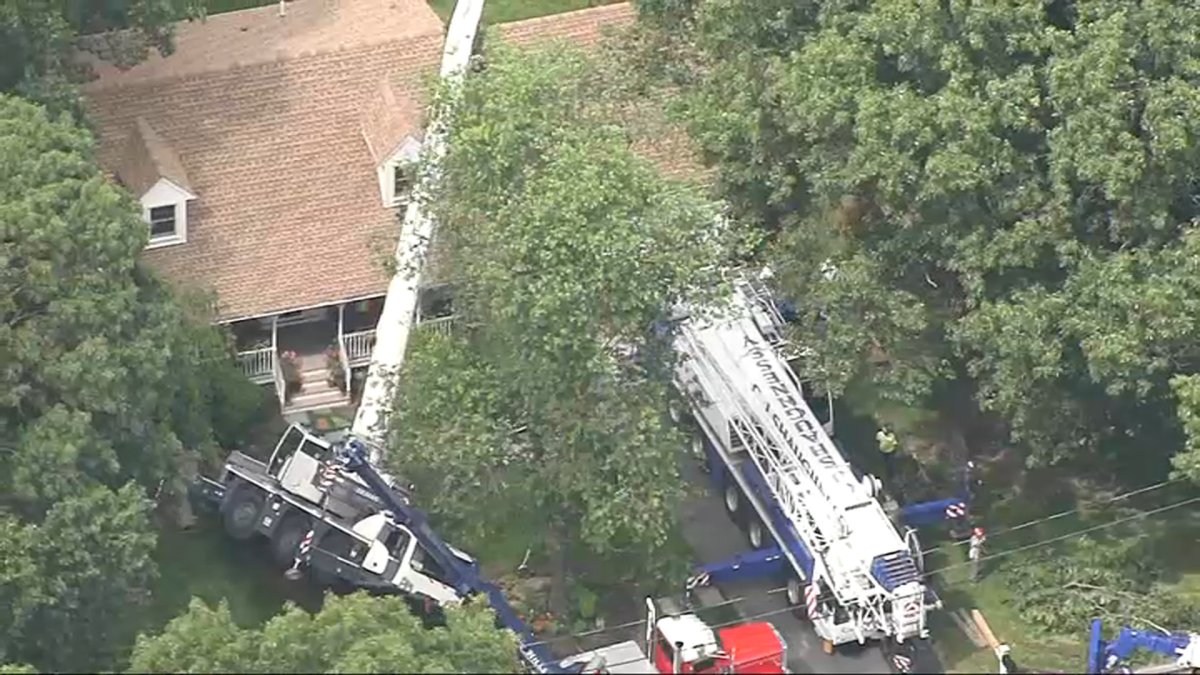 Crane falls onto Franklin, MA house (photos) NBC Boston