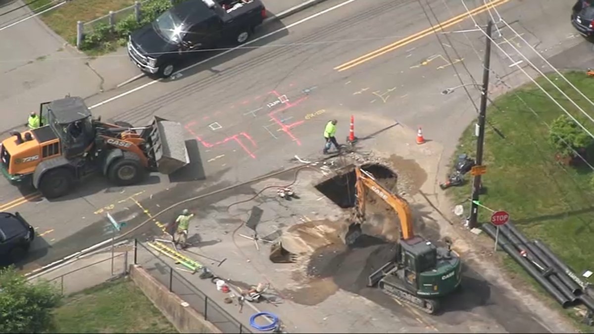 Stoughton water main break closes Pleasant Street – NBC Boston