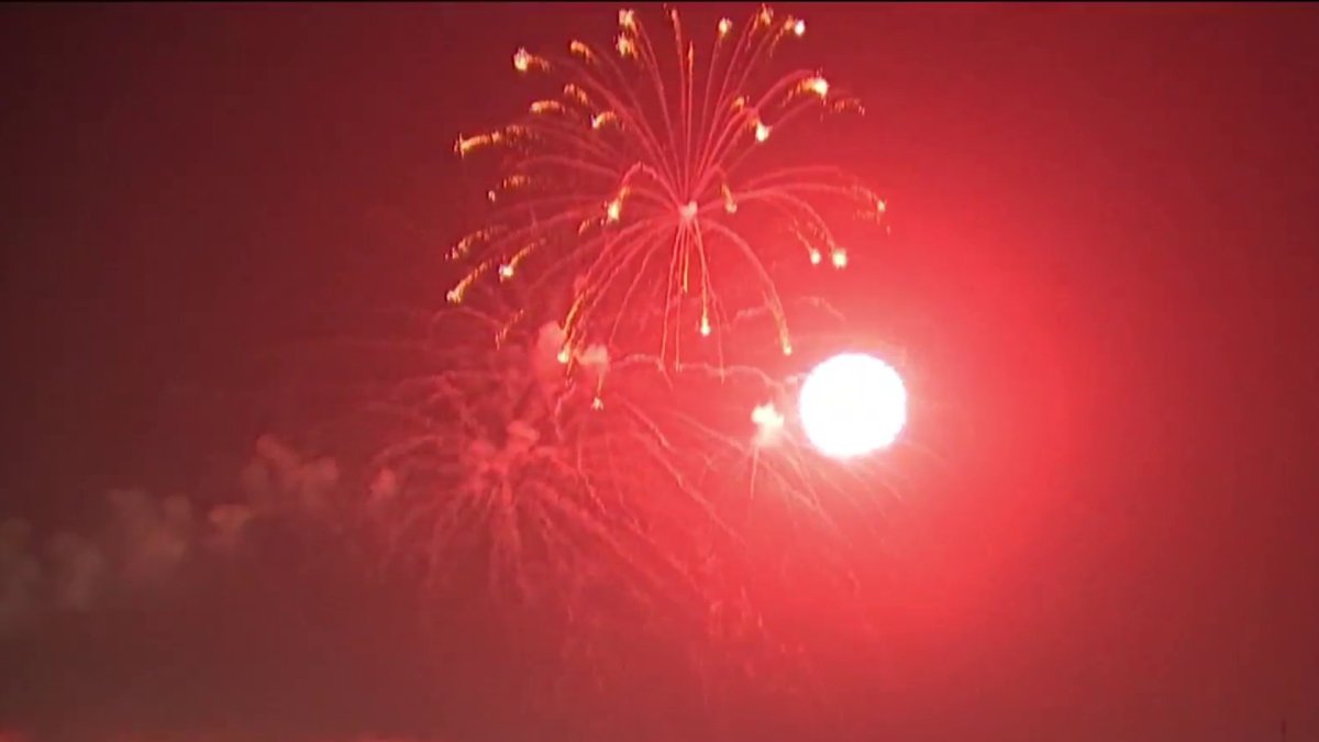 Thousands enjoy Boston Harborfest fireworks show NBC Boston