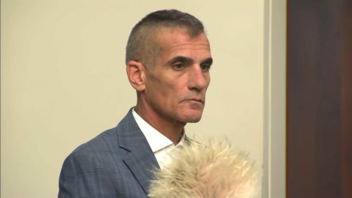 Boston, MA Patrick Mendoza rearrested after cutting GPS monitor NBC