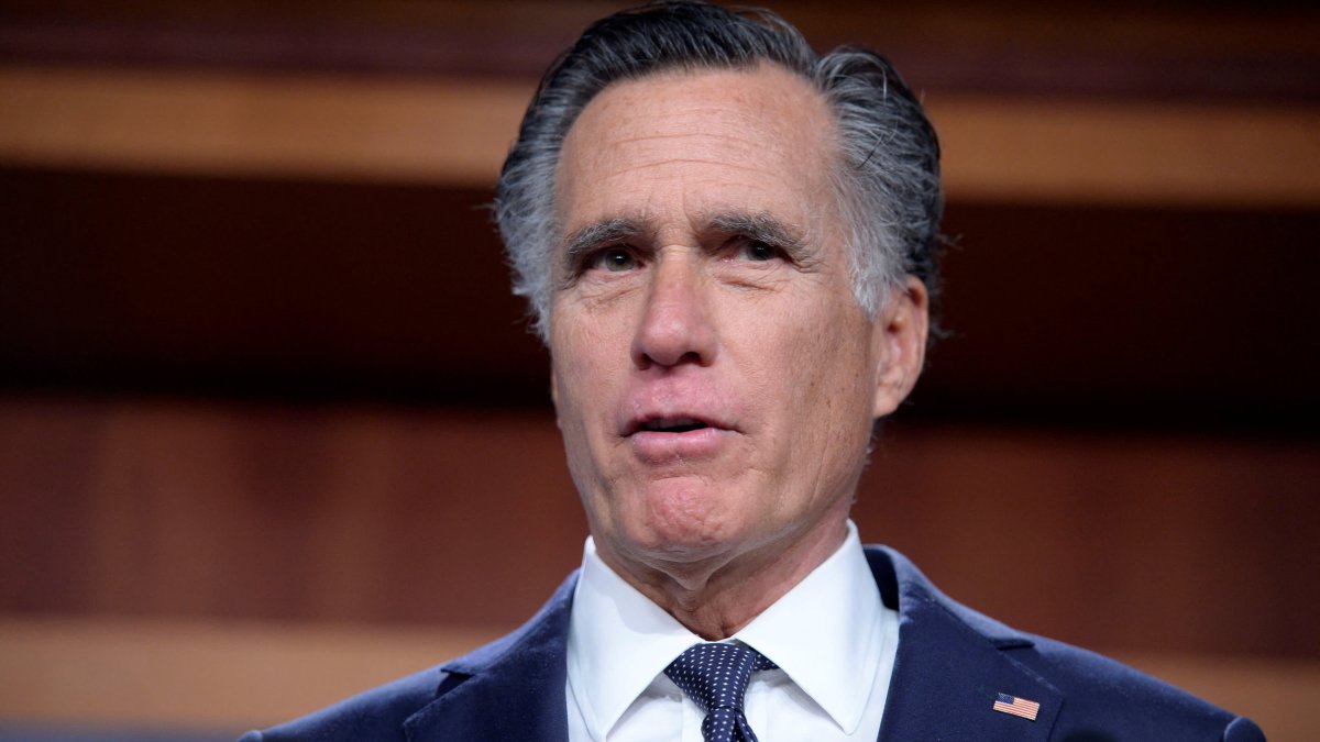 Sen.  Mitt Romney lascia un’eredità in Massachusetts – NBC Boston
