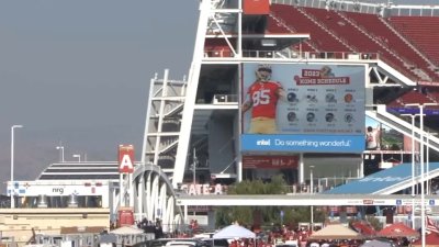 San Francisco 49ers superfans, from Banjo Man to the Guy with the Super  Bowl-Ring Hat