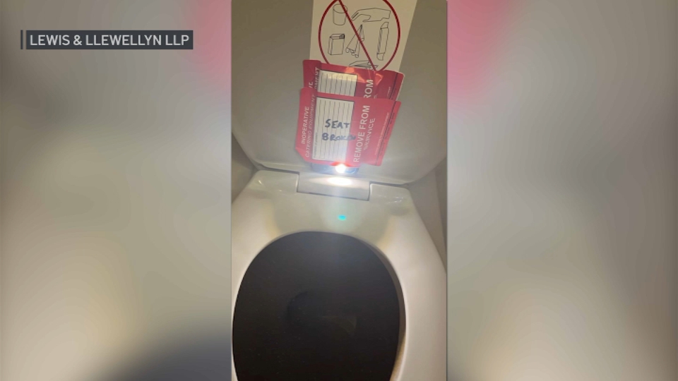 American Airlines passenger finds hidden camera in plane bathroom picture pic