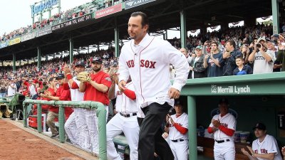 ‘Huge blow for City of Boston': Red Sox fans mourn loss of Tim Wakefield