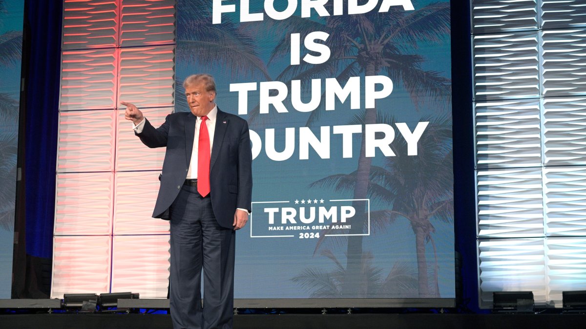 Donald Trump mocks Ron DeSantis at Florida Republican primary event