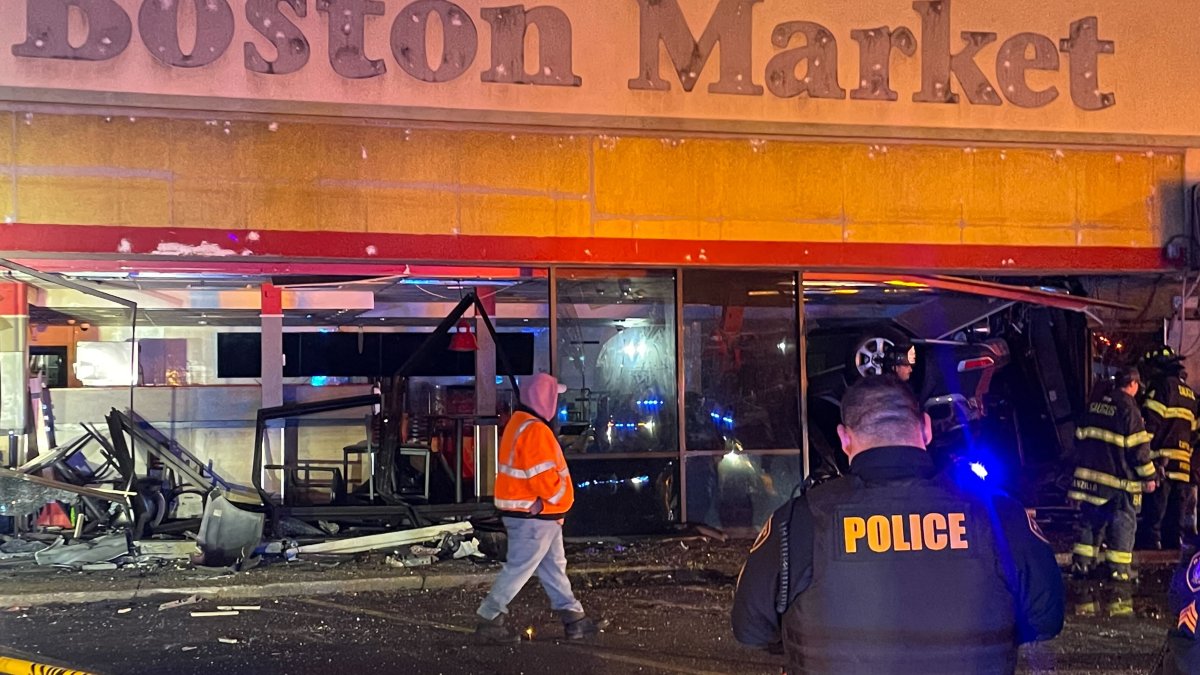 2 vehicles crash into former Boston Market in Saugus NBC Boston