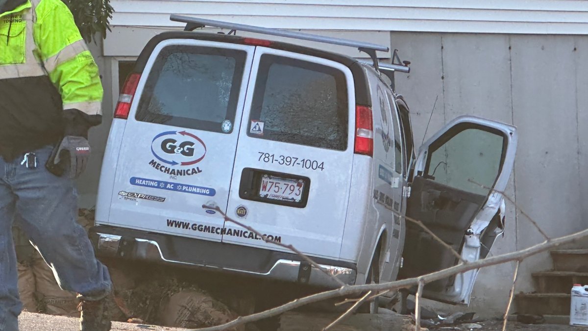 Wakefield MA car crashes into house on Kathleen Drive – NBC Boston