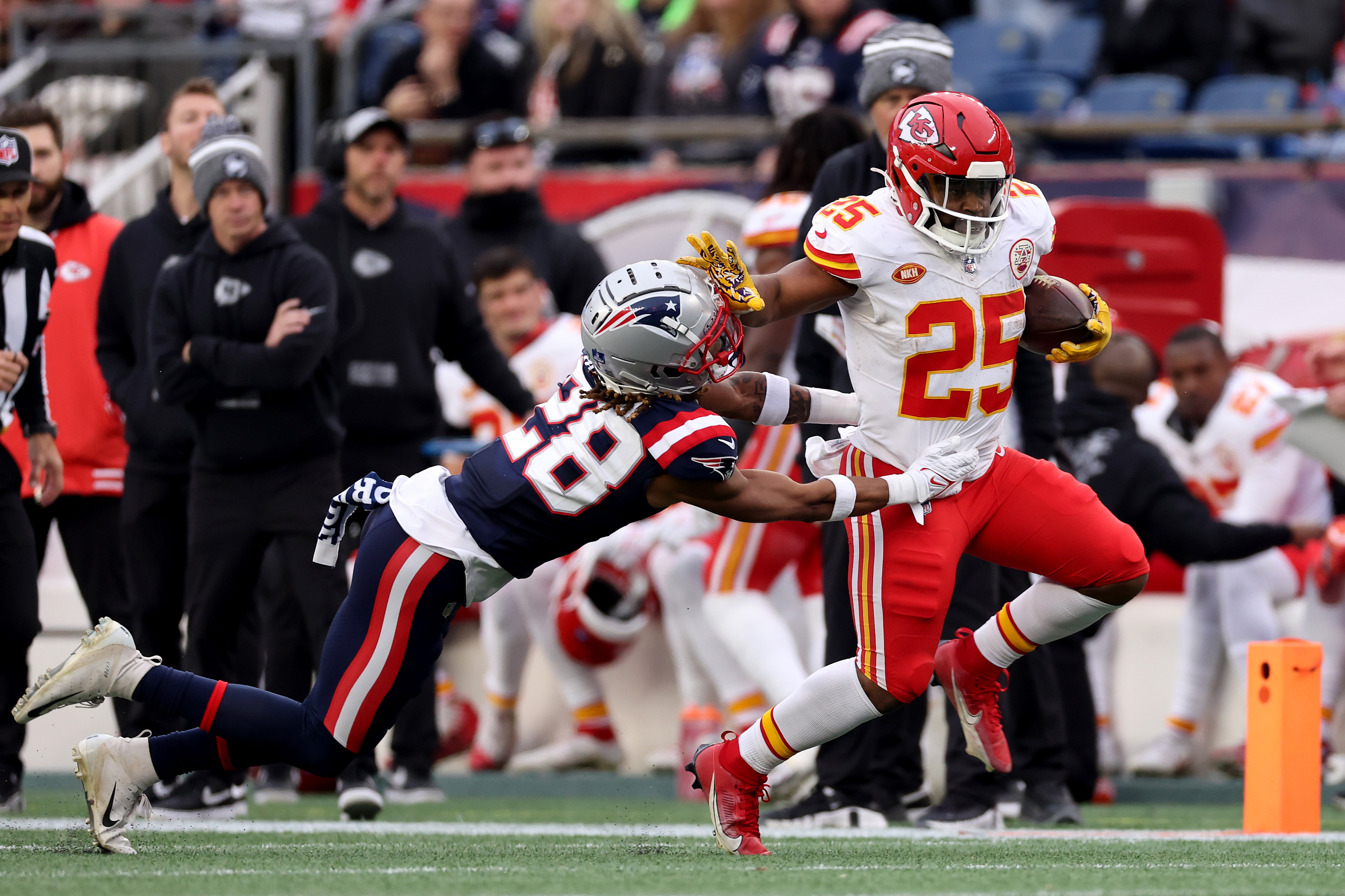 Chiefs vs Patriots flexed out of Monday Night Football Week 15