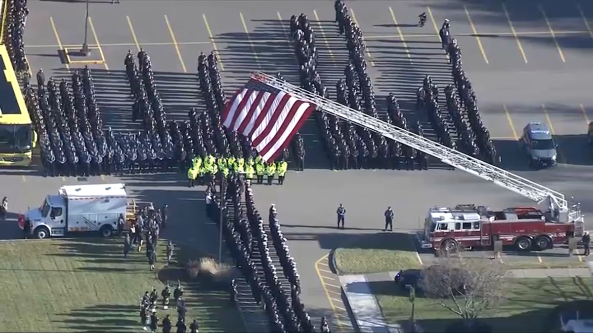 Wake for Waltham Police Officer Paul Tracey killed in crash – NBC Boston