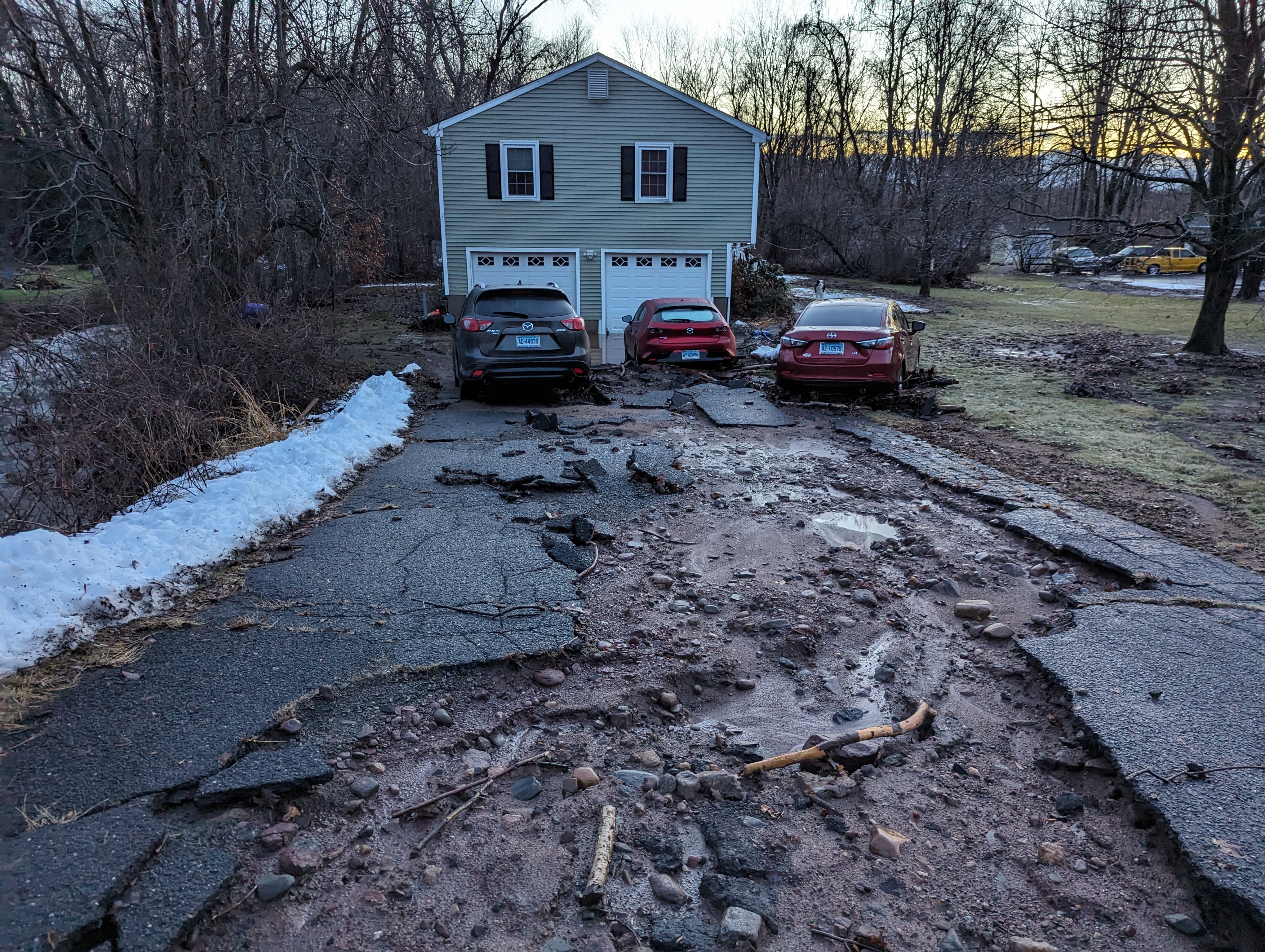 [tint-NBC_Connecticut] Flood damage in Southington