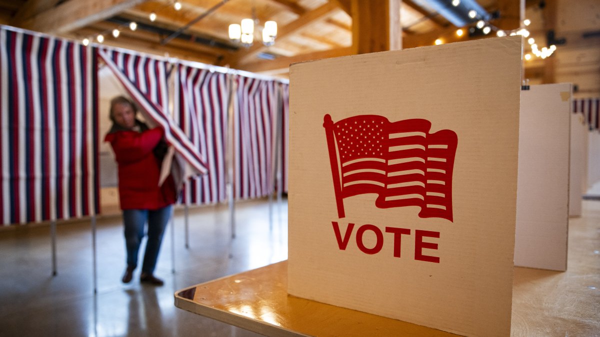 2024 NH primary voting live blog Donald Trump defeats Nikki Haley in 2024 NH primary voting live blog Donald Trump defeats Nikki Haley in