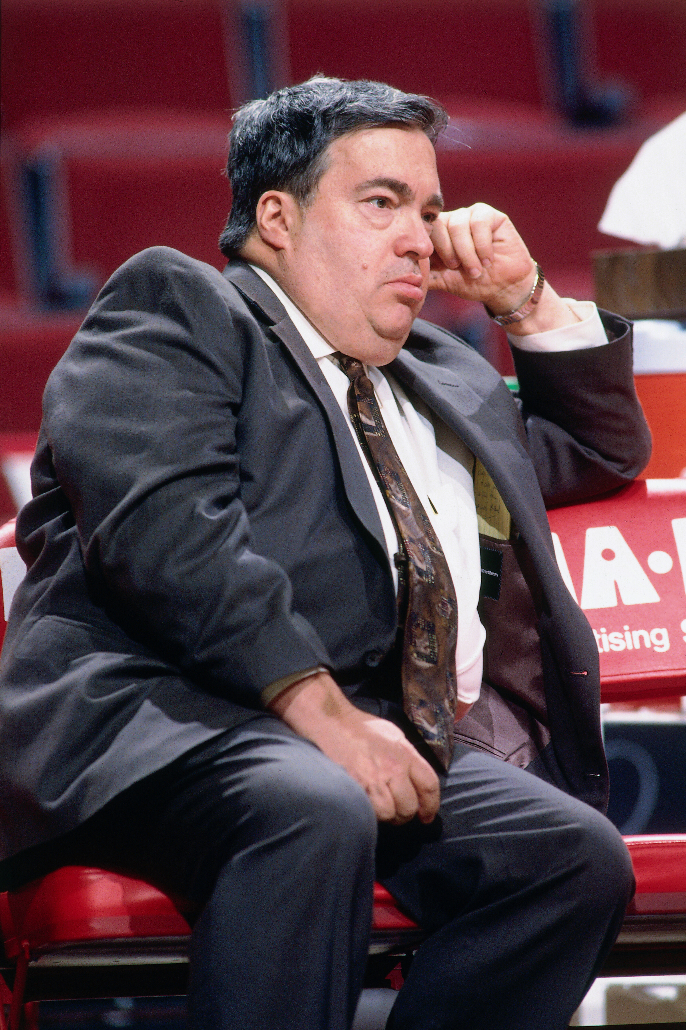 CHICAGO, IL – DECEMBER 19: Jerry Krause, general manager of the Chicago Bulls, looks on during the game against the Dallas Mavericks on December 19, 1995 at the United Center in Chicago, Illinois. NOTE TO USER: User expressly acknowledges and agrees that, by downloading and/or using this photograph, user is consenting to the terms and conditions of the Getty Images License Agreement. Mandatory Copyright Notice: Copyright 1995 NBAE (Photo by Scott Cunningham/NBAE via Getty Images)