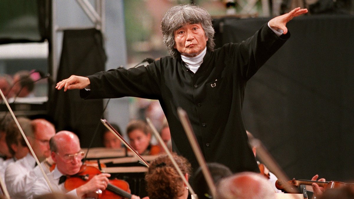 享誉全球的波士顿交响乐团指挥家小泽征尔去世，享年88岁