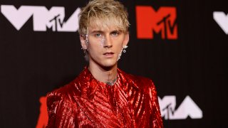 Machine Gun Kelly attends the 2021 MTV Video Music Awards.