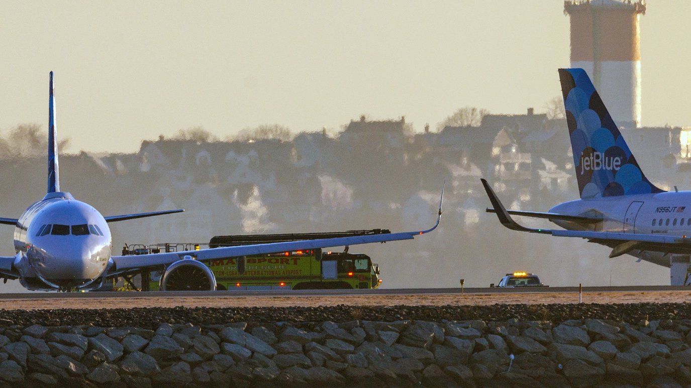 Boston, MA Logan airport: JetBlue planes make contact Thursday – NBC Boston