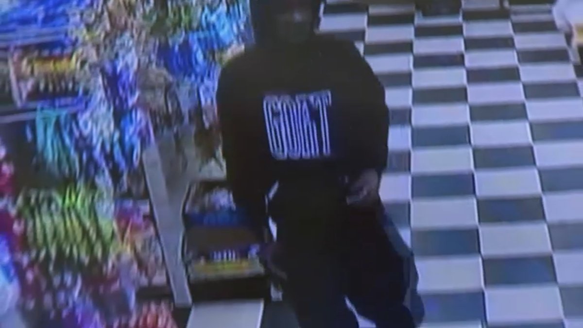 Boston police seek man who robbed Dorchester convenience store at ...