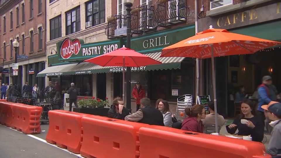 North End restaurant owners ‘fed up' with outdoor dining restrictions, call  Wu ‘an amateur'