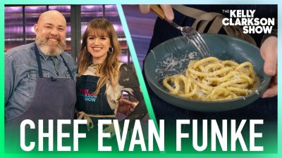 Kelly Clarkson hilariously attempts handmade pasta with chef Evan Funke