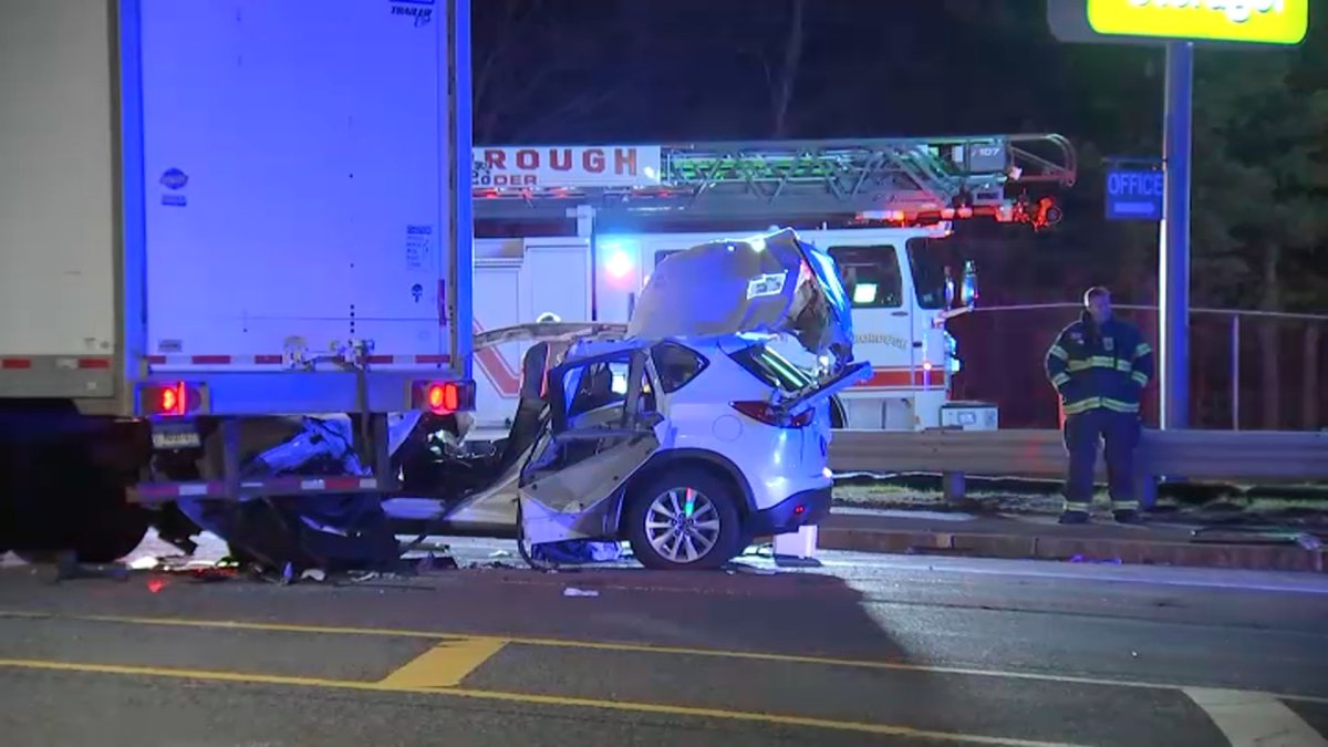 Foxborough crash leaves driver dead – NBC Boston