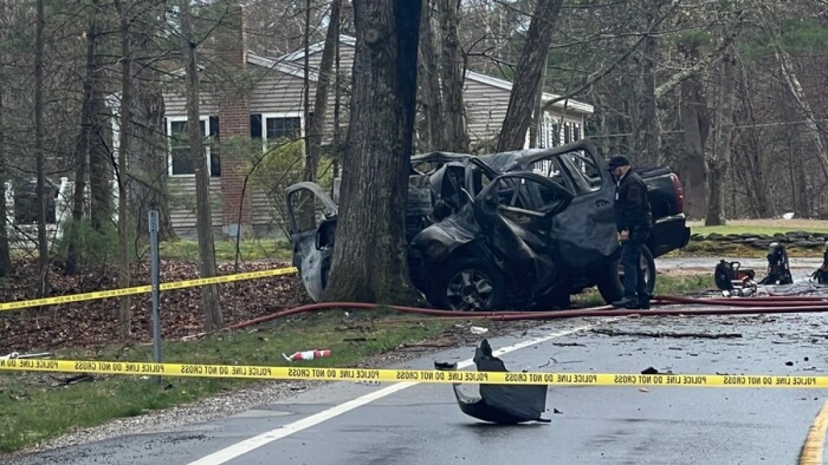 Pelham NH Mammoth Road crash NBC Boston