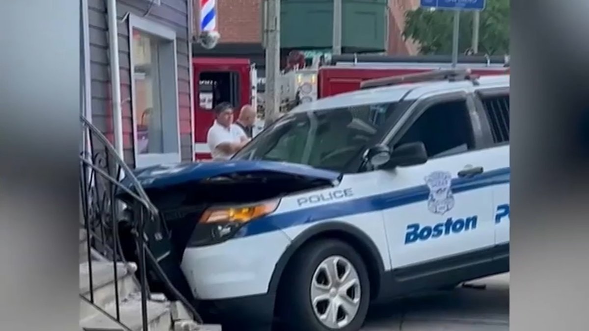 Boston police cruiser crashes into building in East Boston – NBC Boston